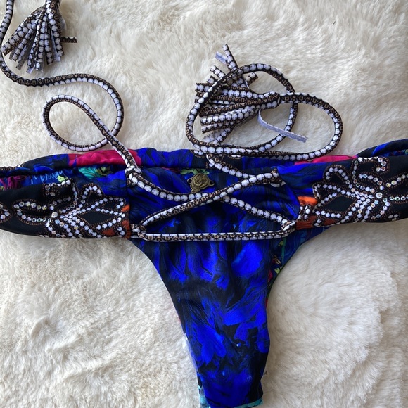 Salty Mermaid bikini thong 🍑 🔥 - Picture 4 of 9